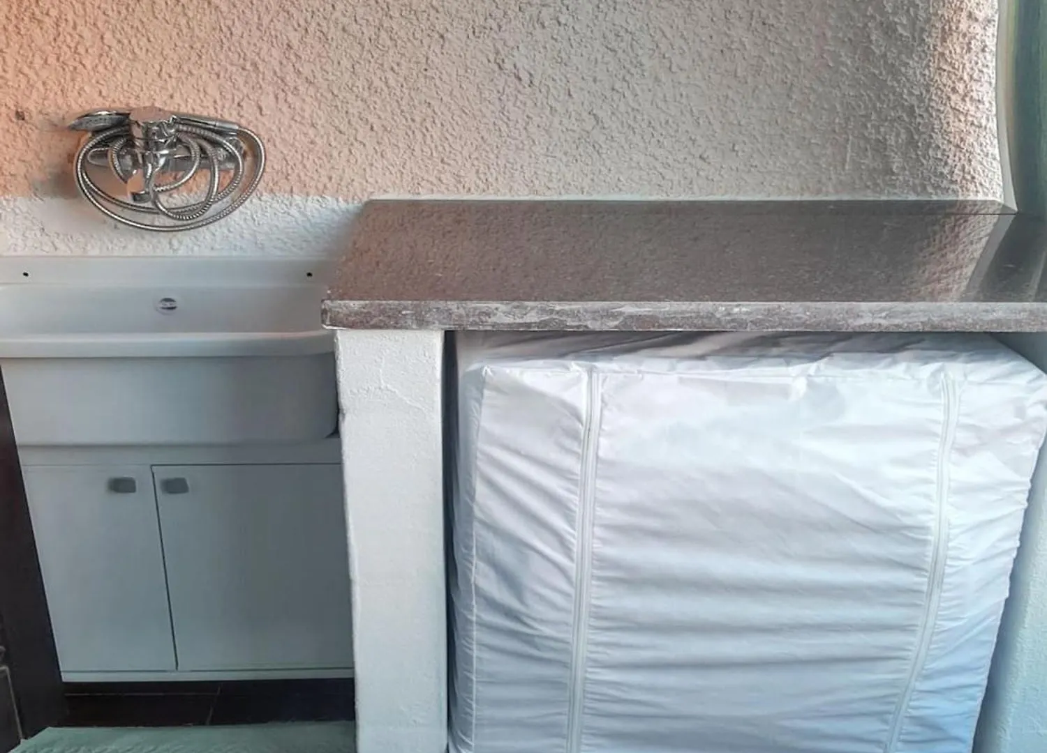Cozy Apartment With Sea View In Olbia 80 M²